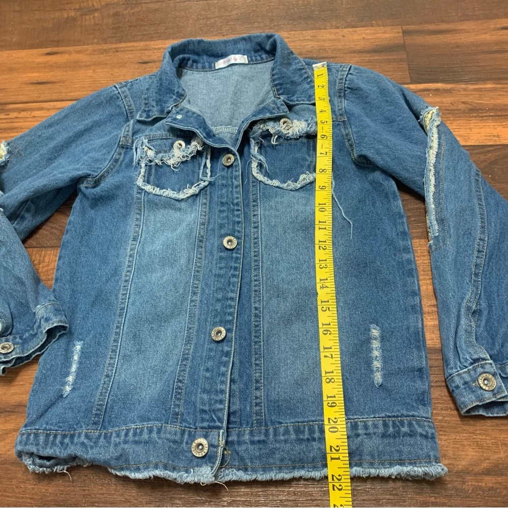 Alisa Style Women’s Size S Denim Jacket Jean Jacket Many Accents and Grunged - Picture 4 of 9